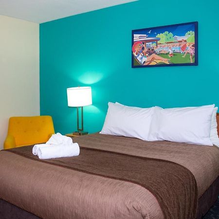 Bowmont Motel Пентіктон Екстер'єр фото